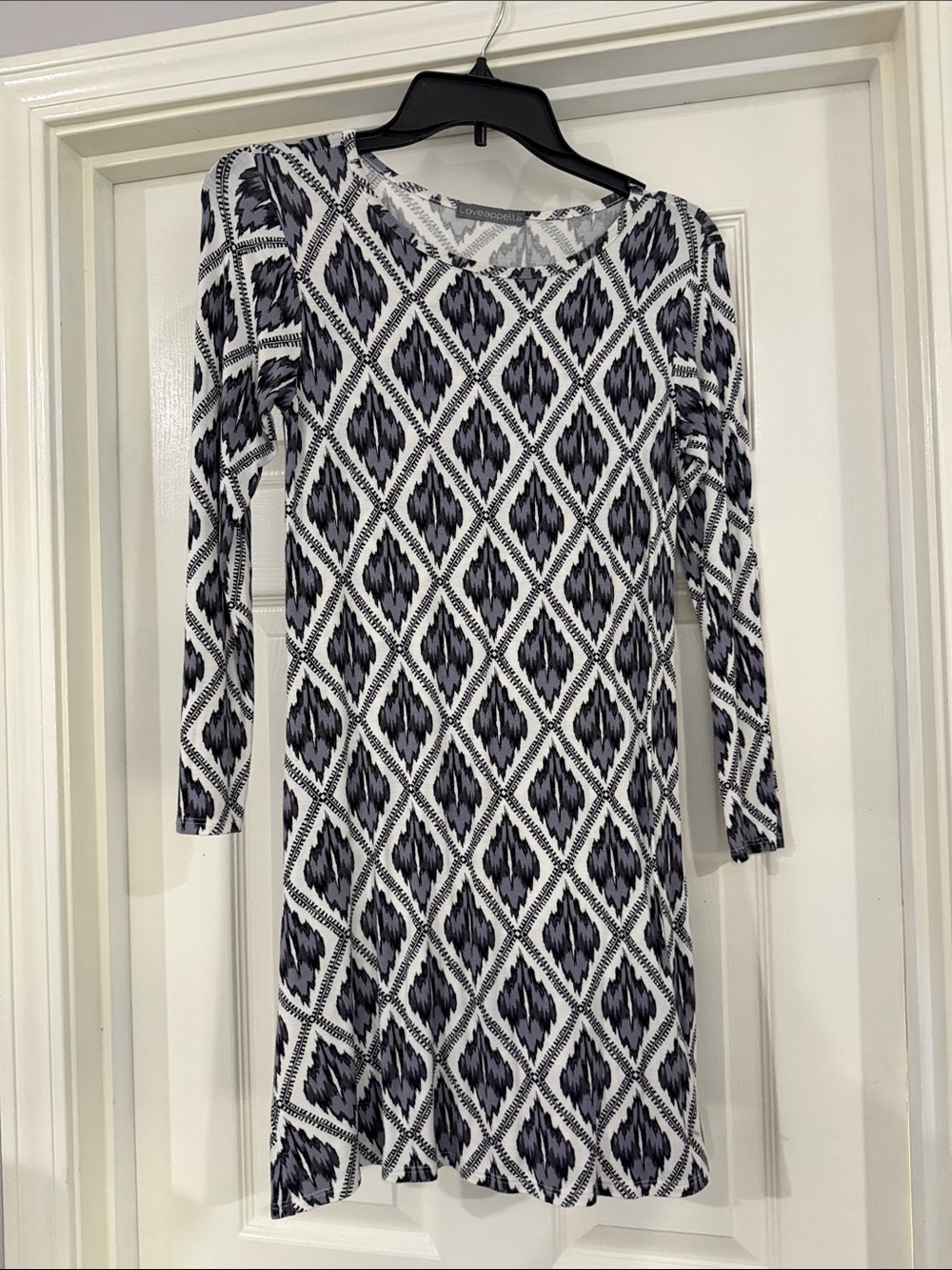 Loveappella Black & White Geometric Long Sleeve Dress